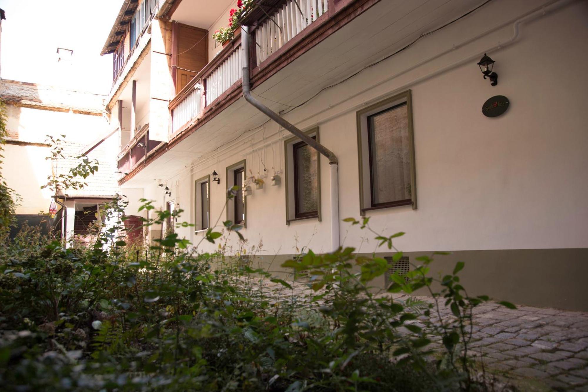 Seek And Hide - Little Emma'S Hideaway Brașov Exterior foto